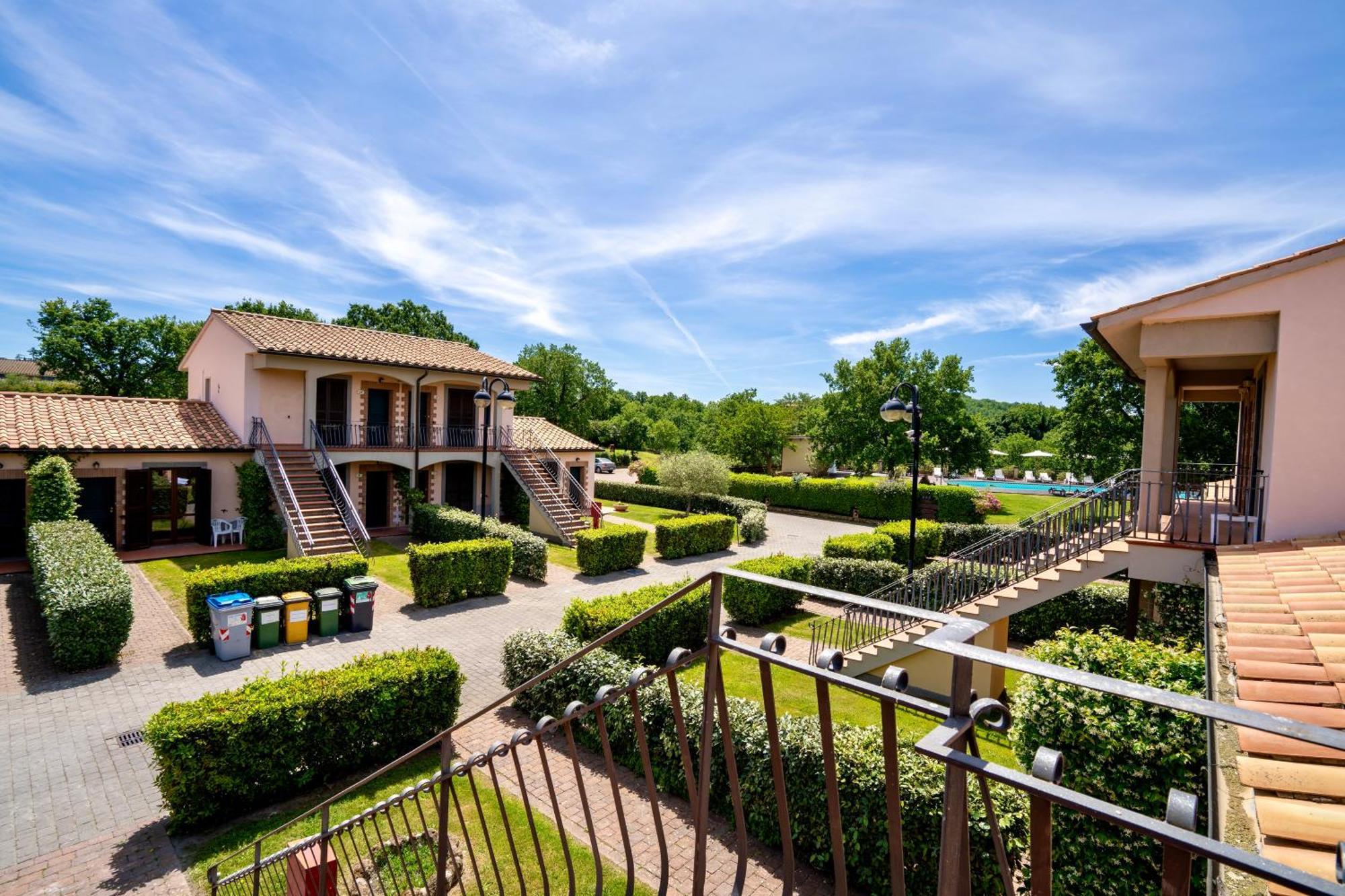 Isa - Residence With Swimming Pool In Sorano, Apartments With Air Conditioning And Private Outdoor Area Экстерьер фото