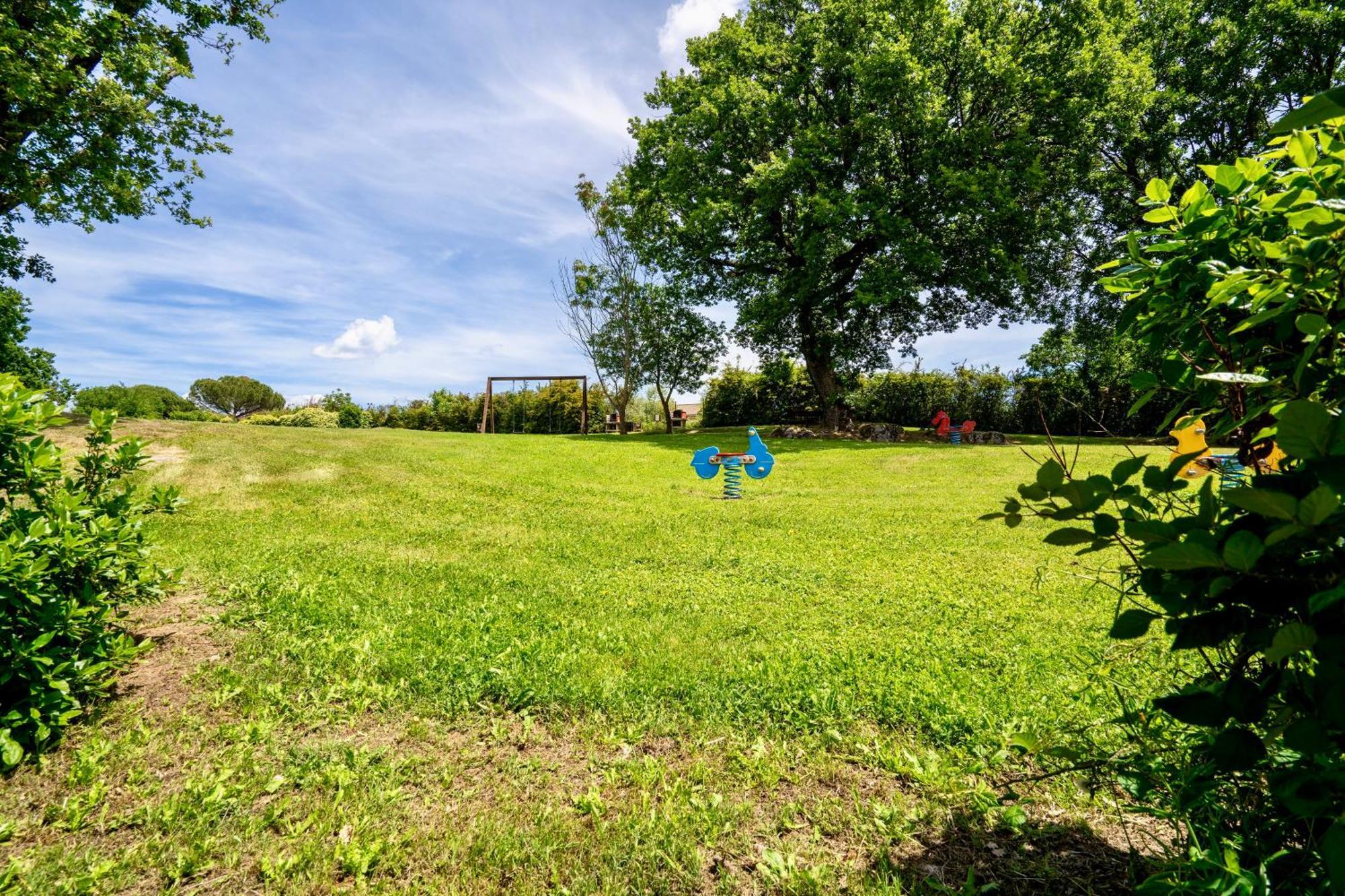 Isa - Residence With Swimming Pool In Sorano, Apartments With Air Conditioning And Private Outdoor Area Экстерьер фото